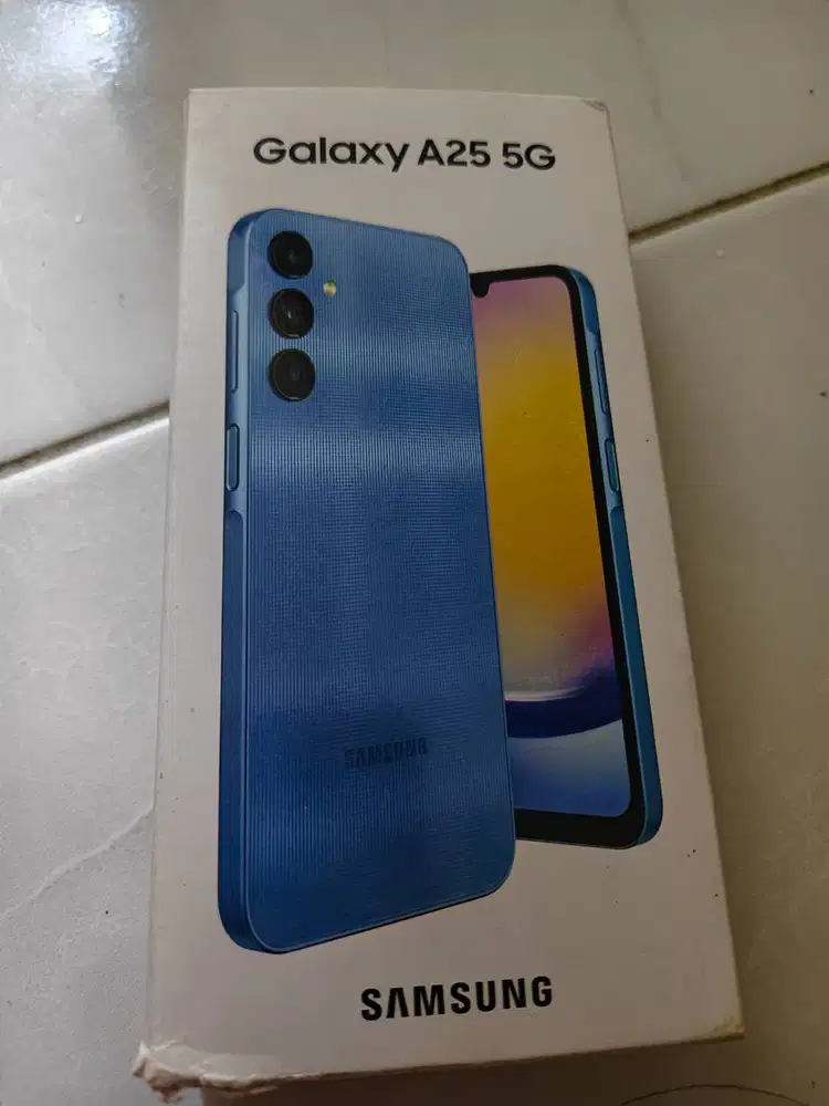 Samsung a25 8/256 GB plus TWS iqoo