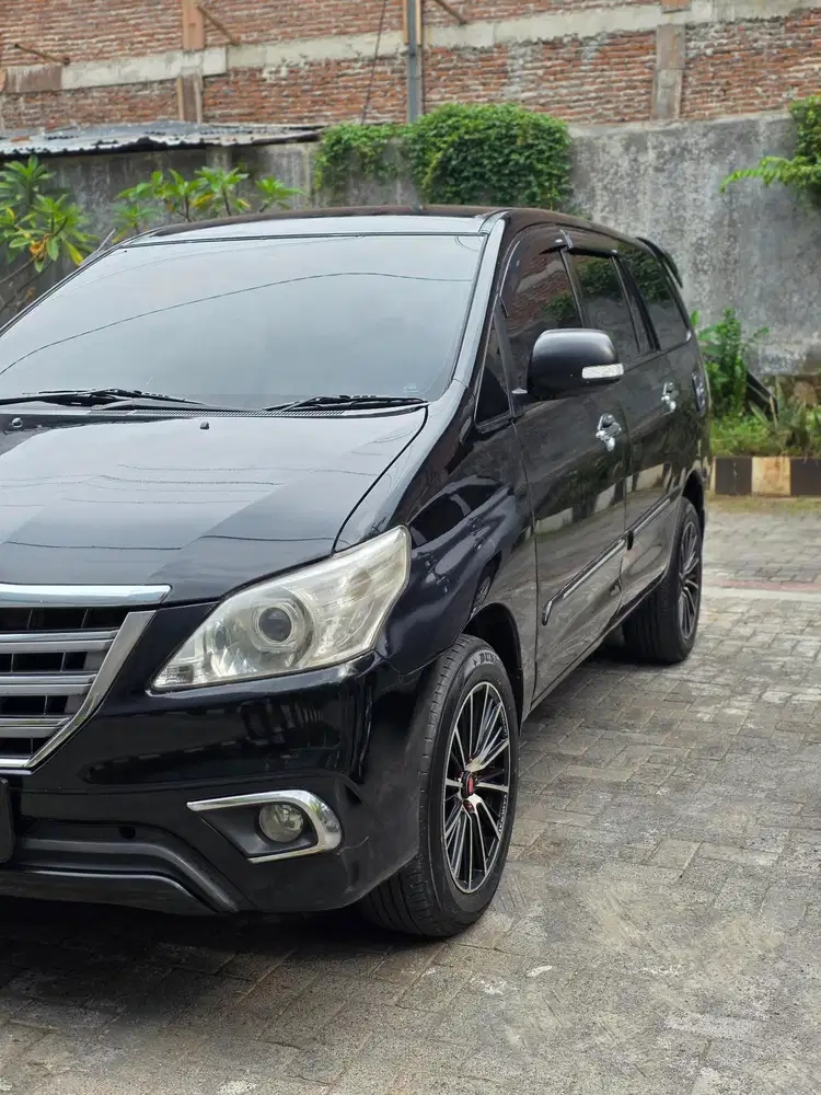 Toyota Kijang Innova 2006 Bensin