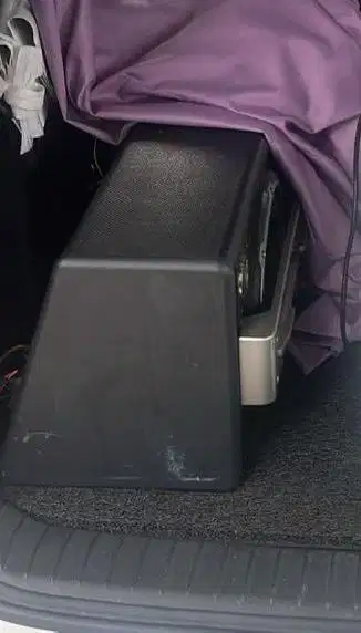 Subwoofer venom aktif