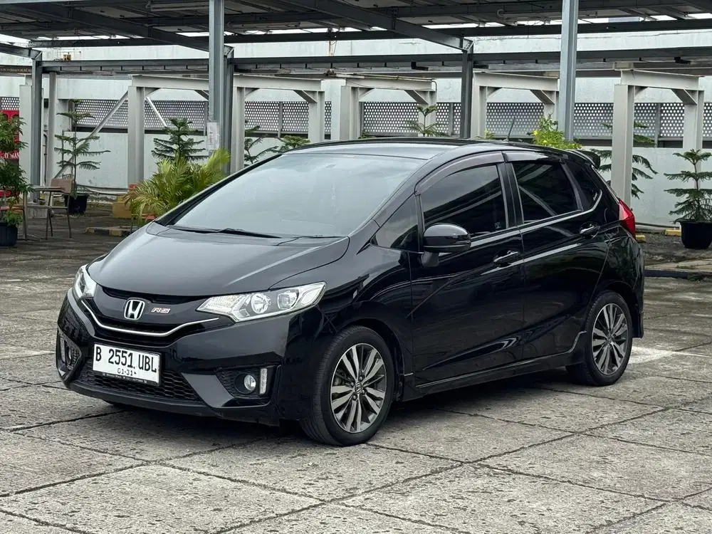 PALING MURAH !! Dp13jt JAZZ RS CVT MATIC AT 2015 GK5 !! ANTIK BURUAN !