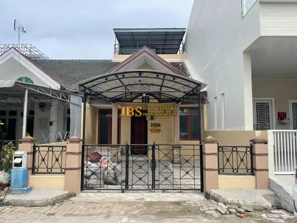 Dijual/Disewakan Rumah 1,5 Tingkat di Komplek Cemara Hijau Medan Jalan Metal