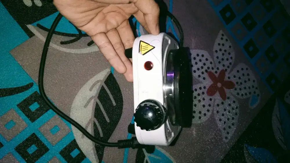 Di jual kompor listrik mini murah meriah hanya 100k