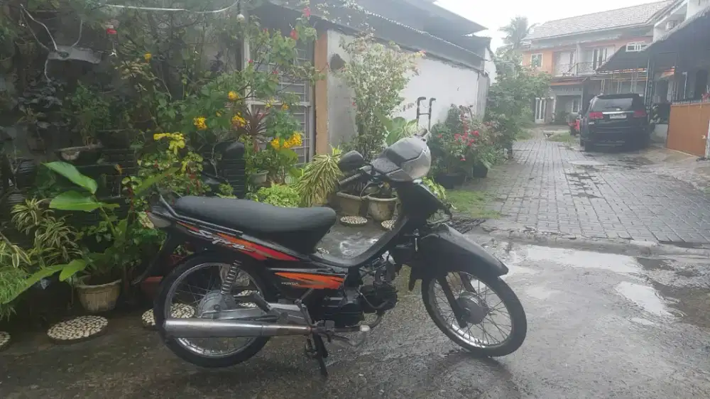 KERETA CINA MEREK MESIN LONCIN 2006