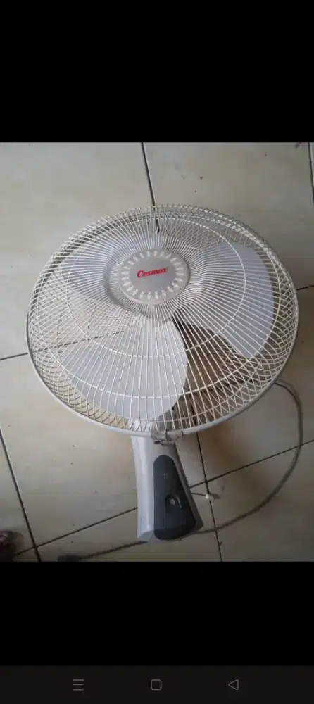 Kipas dinding Cosmos