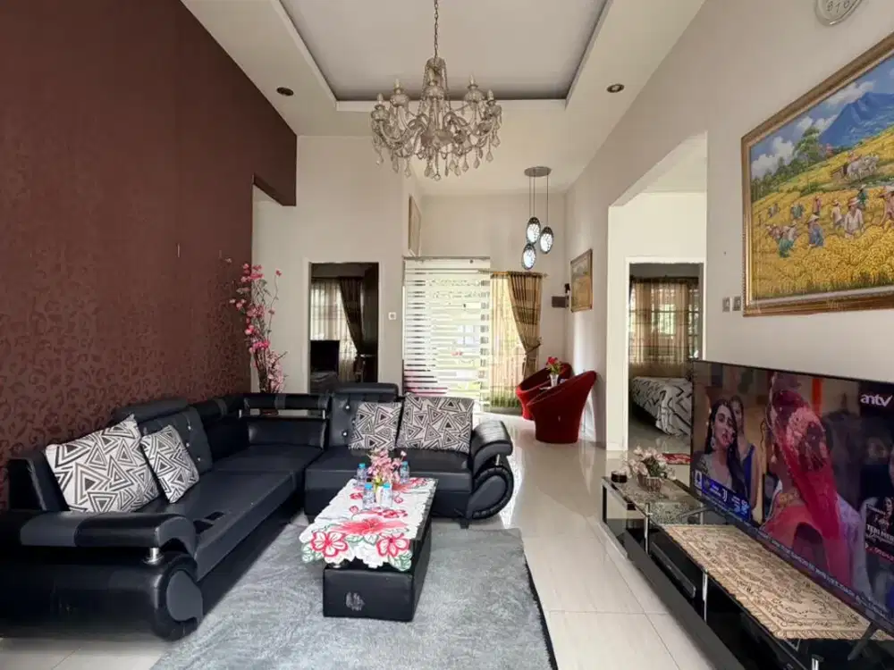 Disewakan Rumah Siap Huni Furnished Minimalis Lokasi di Kota Baru Parahyangan Bandung