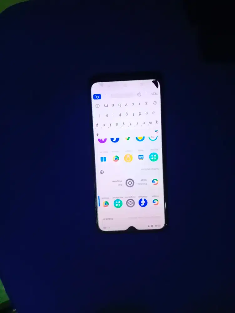 Realme 5 ram 3/64 unit only, minus layar pojok bawah ada tompelnya