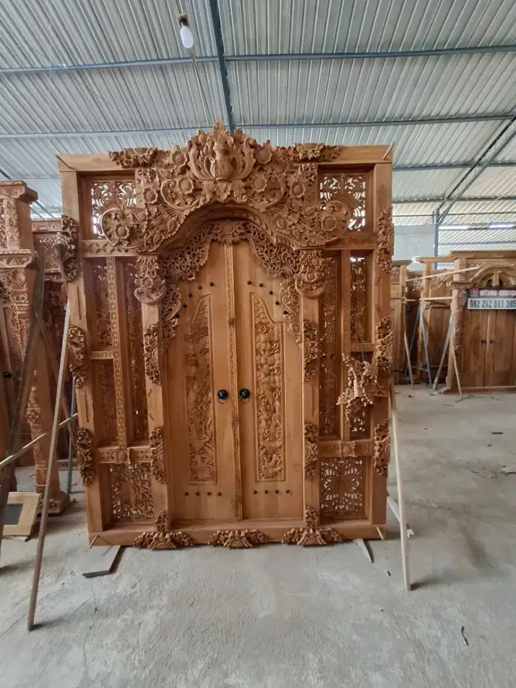 gebyok bali 200x250 pintu ramayana kayu jati tua