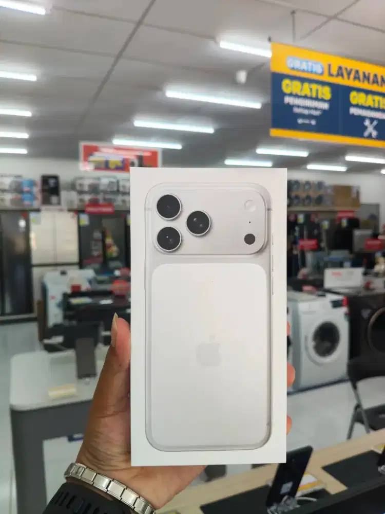 iPhone 17 promax 1TB silver Garansi resmi iBox proses 10 menit