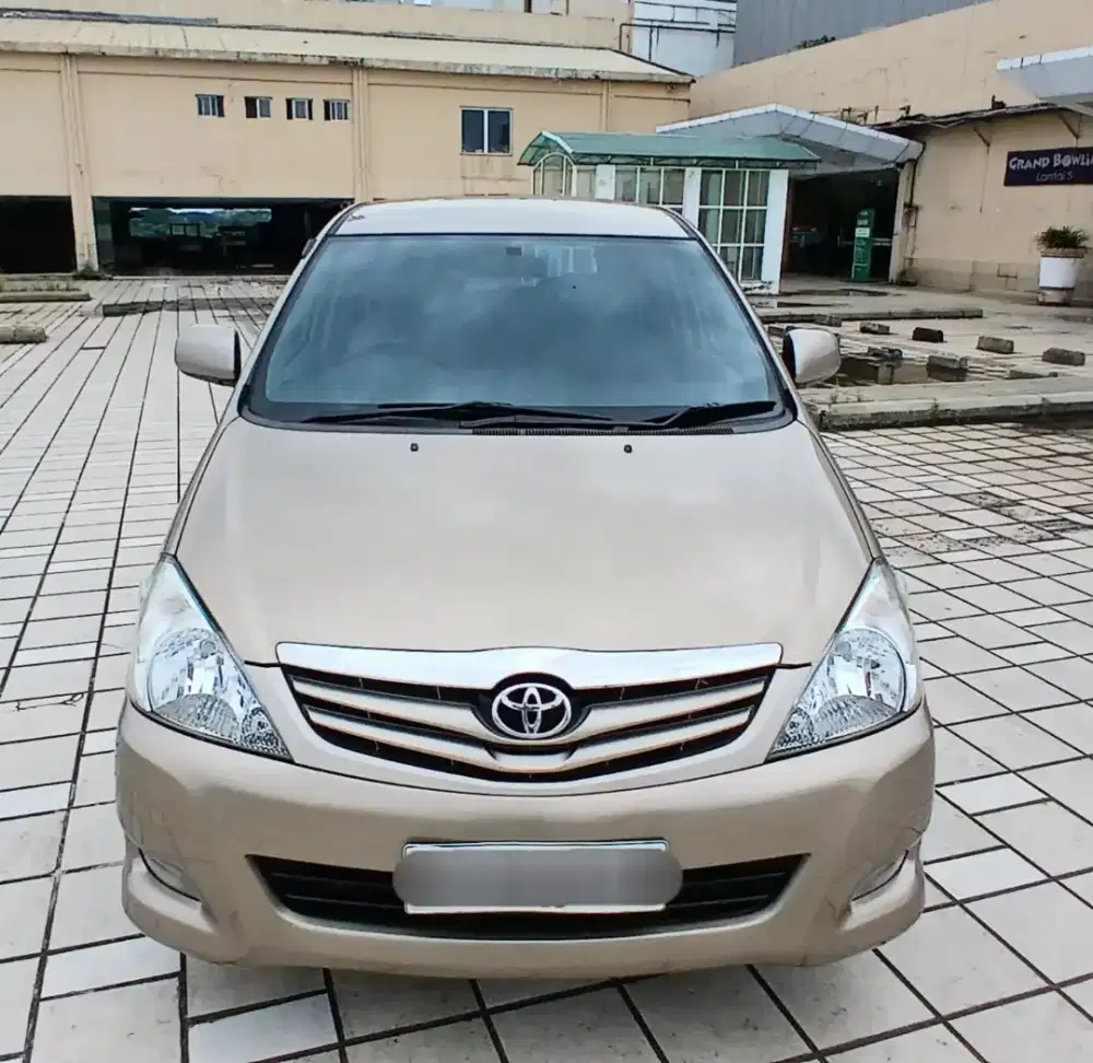 TOYOTA INNOVA 2.0 G AT 2010 ISTIMEWA