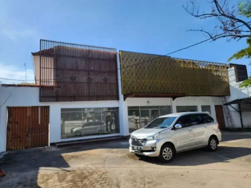 Rumah Raya Gubeng STRATEGIS NOL JALAN