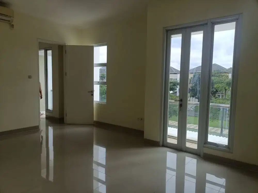 Dijual dan Disewakan Cluster San lorenzo Boulevard Lokasi Strategis dan Nyaman Gading Serpong