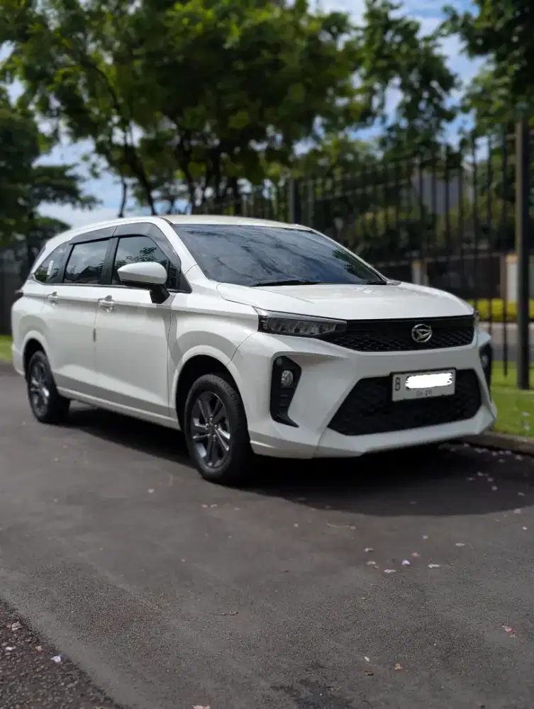 Dijual CASH Daihatsu Xenia R CVT 2024