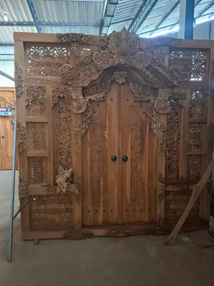 gebyok bali 300x270 cm pintu ramayana