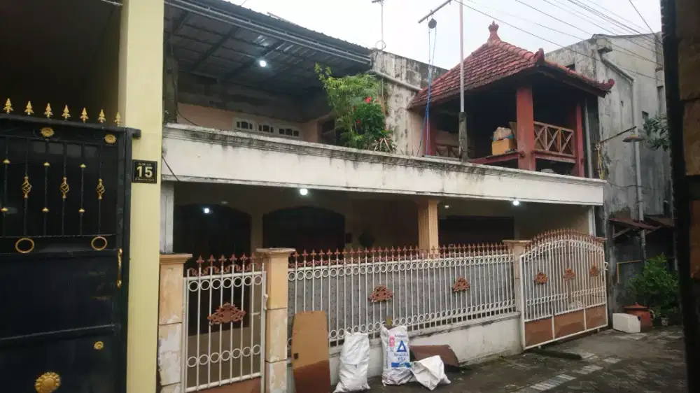 Rumah 2 lantai di sewakan