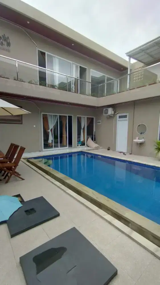 Dijual Rumah 2 Lantai di Taman Kenari Full Furnished Ada Swimming Pool