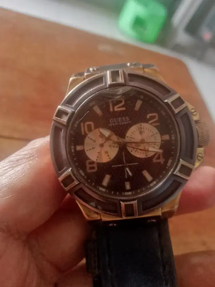 Dijual jam tangan merk guess