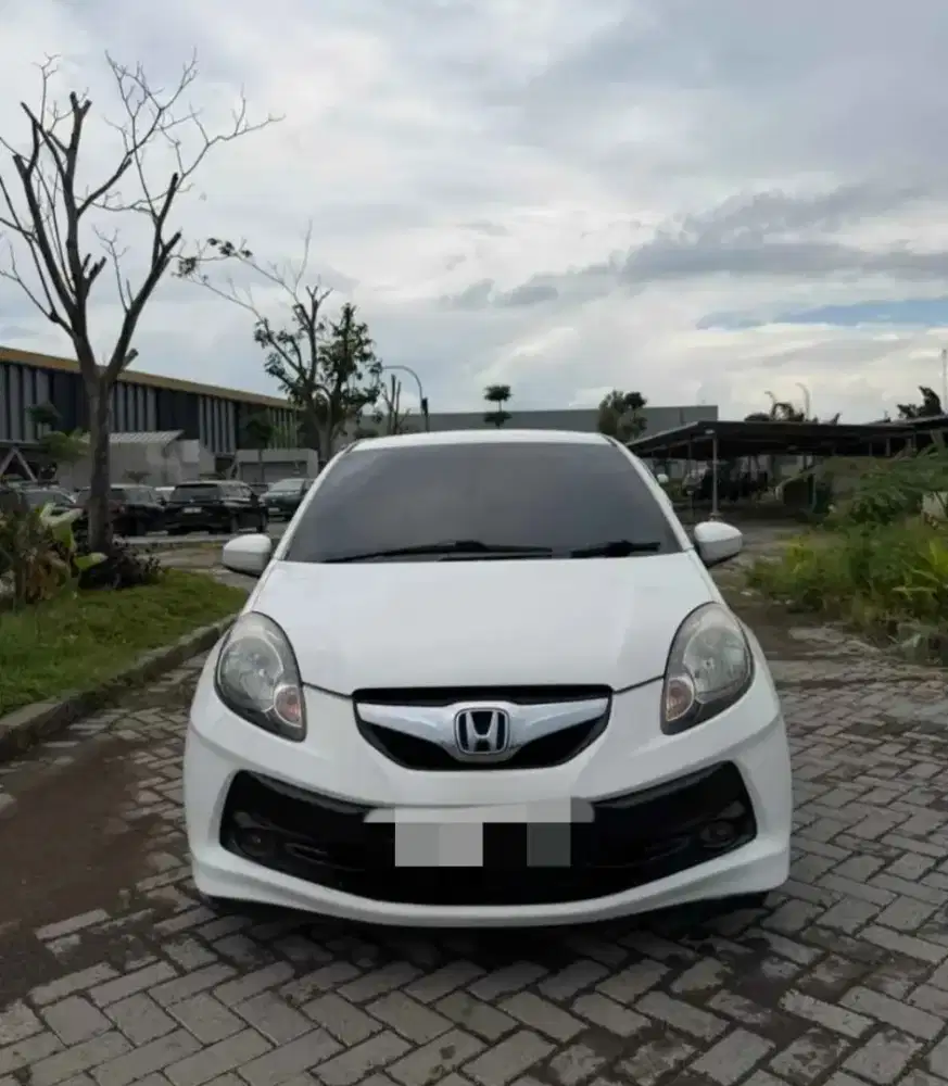 Di jual Honda brio type E tahun 2014
