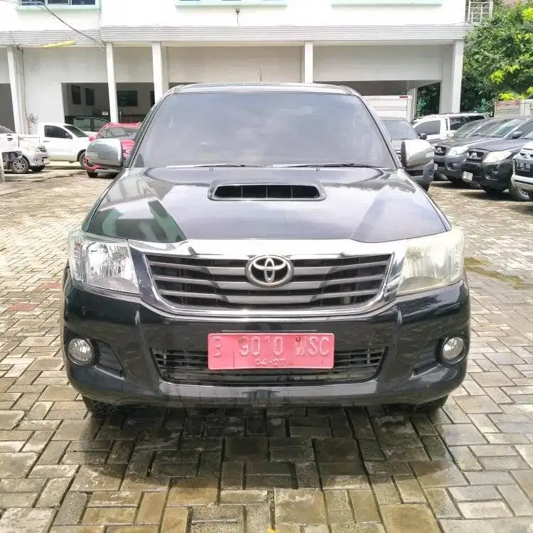 TOYOTA HILUX DC G 2.5 4X4 MT 2012