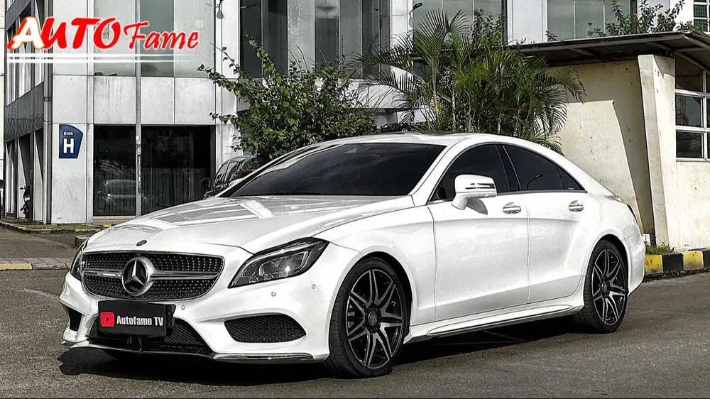 Mercedes Benz CLS400 AMG Dynamic NIK 2015 White On Black Full Spec
