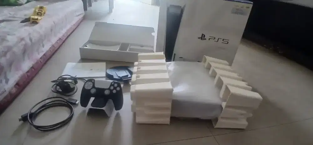 Ps 5 second , stik 1