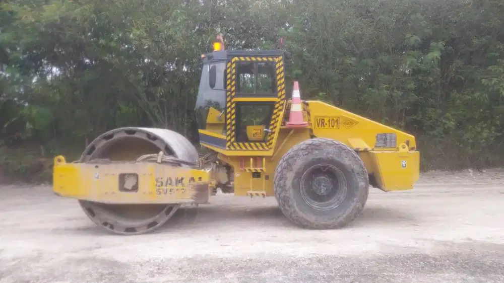 Disewa Vibro Sakai 13 Ton Double Drum Padfoot + Tandem ex-ADARO Kalsel