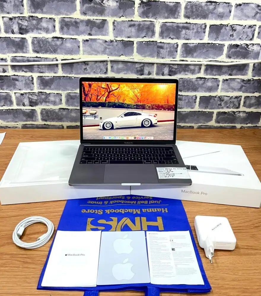 Macbook Pro Retina 13 2018, Garansi 2bulan