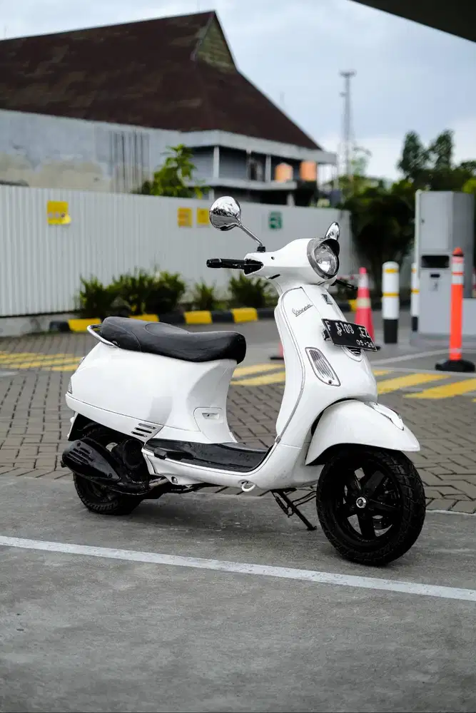 JUAL VESPA MATIC BEKAS/SECOND LX 2012 MURAH BERGARANSI