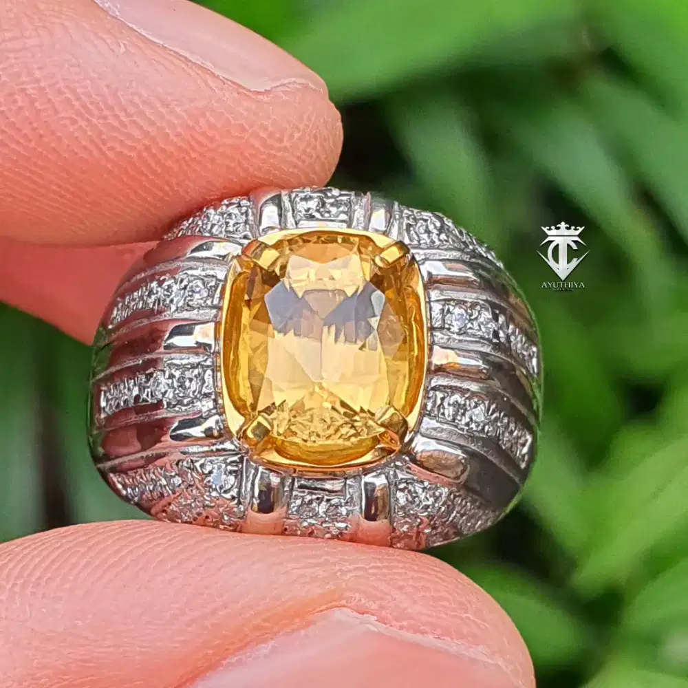 Batu Natural Rare Yellow Sinhalite SriLanka 2.96 Ct NTE MRI Memo