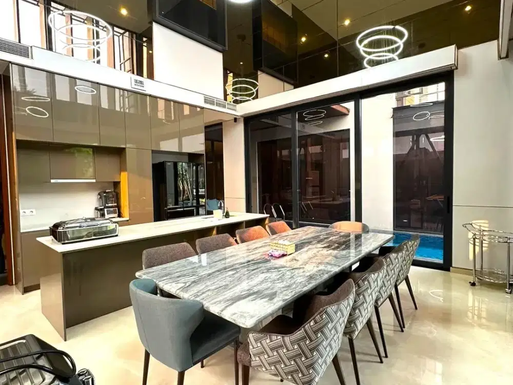 Dijual Rumah mewah view Danau Lyndon Navapark BSD City