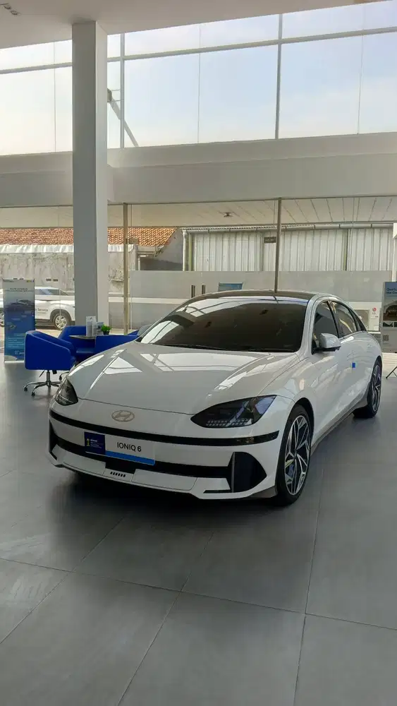 IONIQ 6 AWD – Sedan Listrik Performa Tinggi & Futuristik