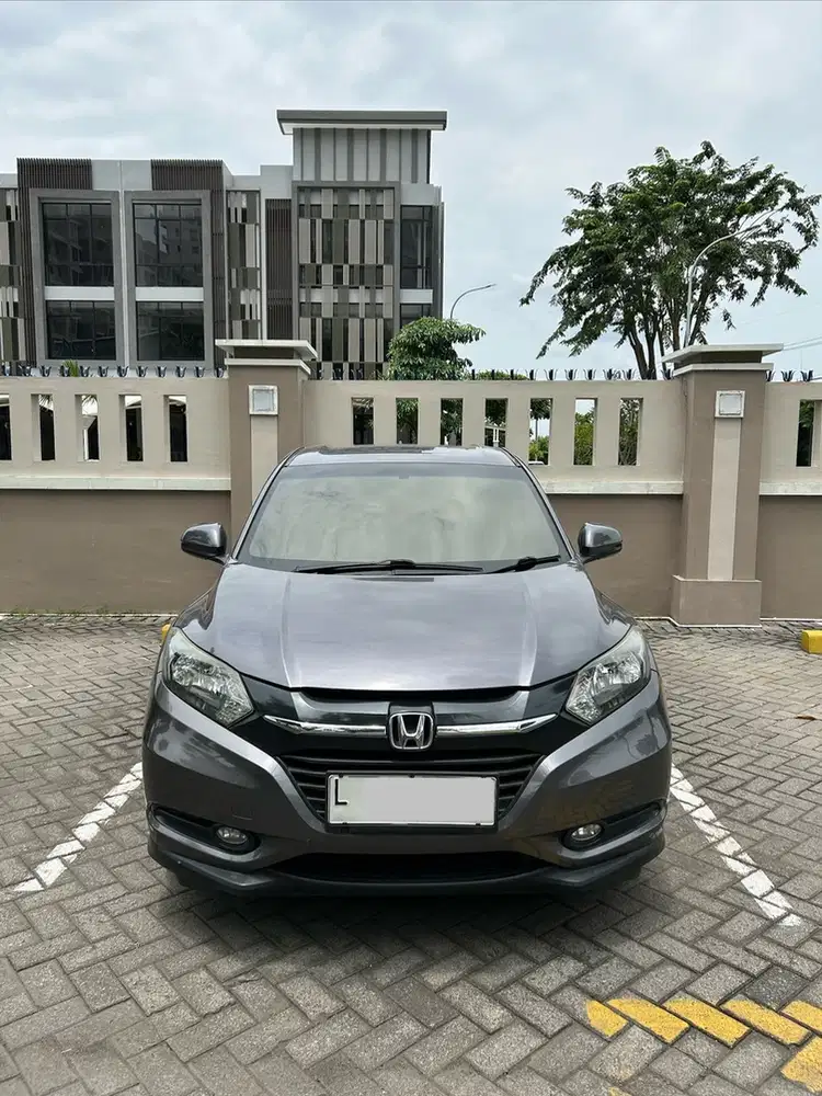 Honda HRV E Matic 2016 — Tangan Pertama, Istimewa, Siap Pakai