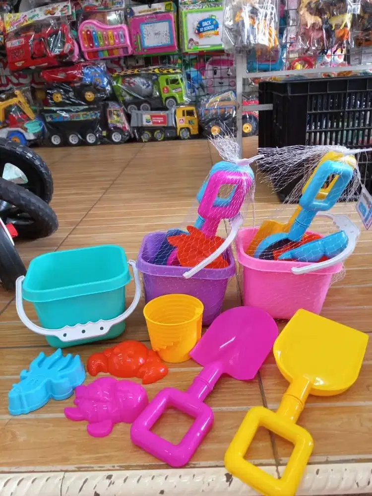 mainan anak ember pasir set