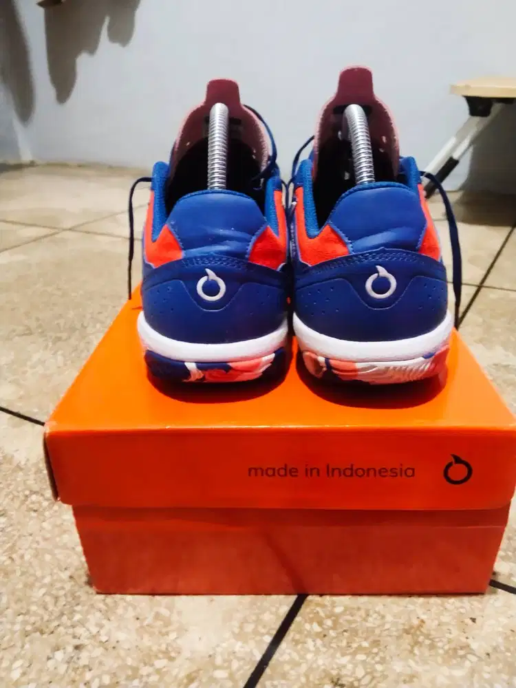 Jual sepatu bekas, pemakaian 1 bulan(kurang lebih 3x dipakai) size 41