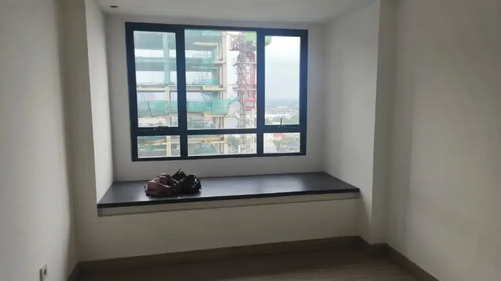 Di jual apartement collins boulevard