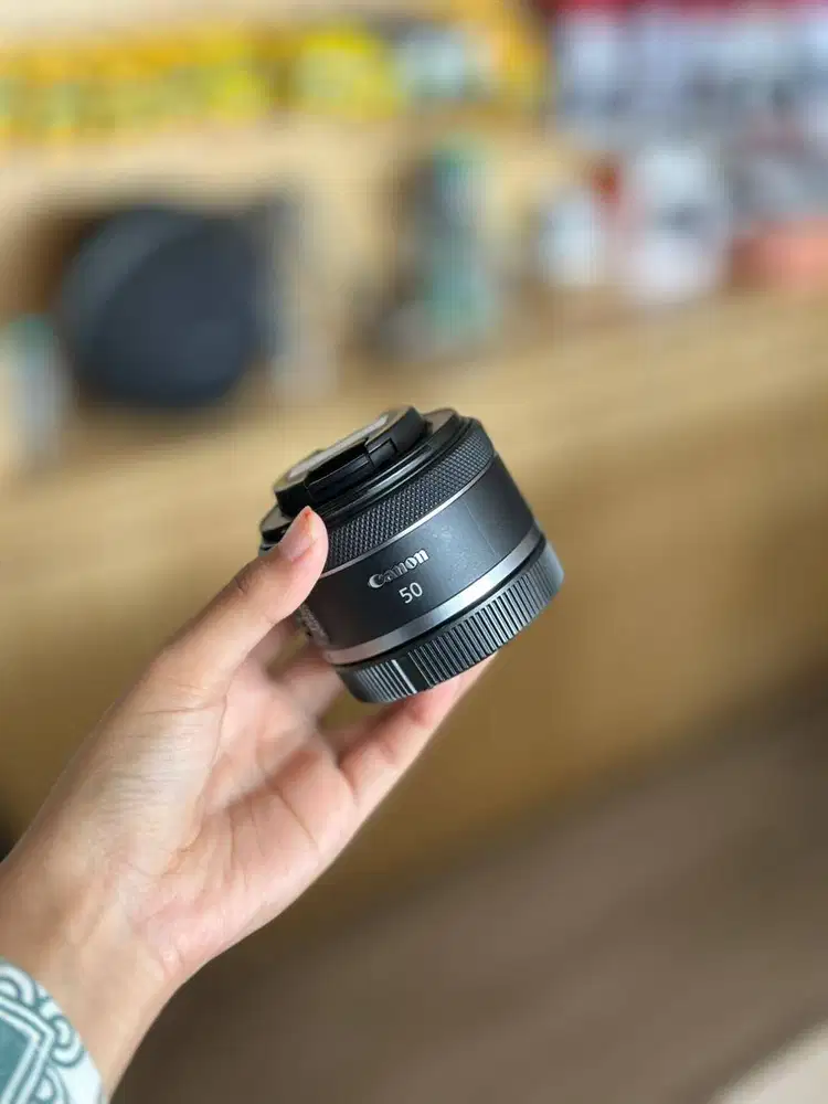 LENSA CANON RF 50MM F1.8
