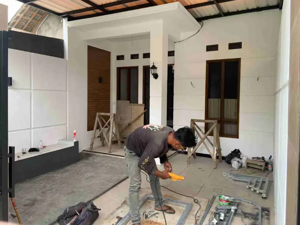 RUMAH Minimalis Modern 275 jt di kota Blitar
