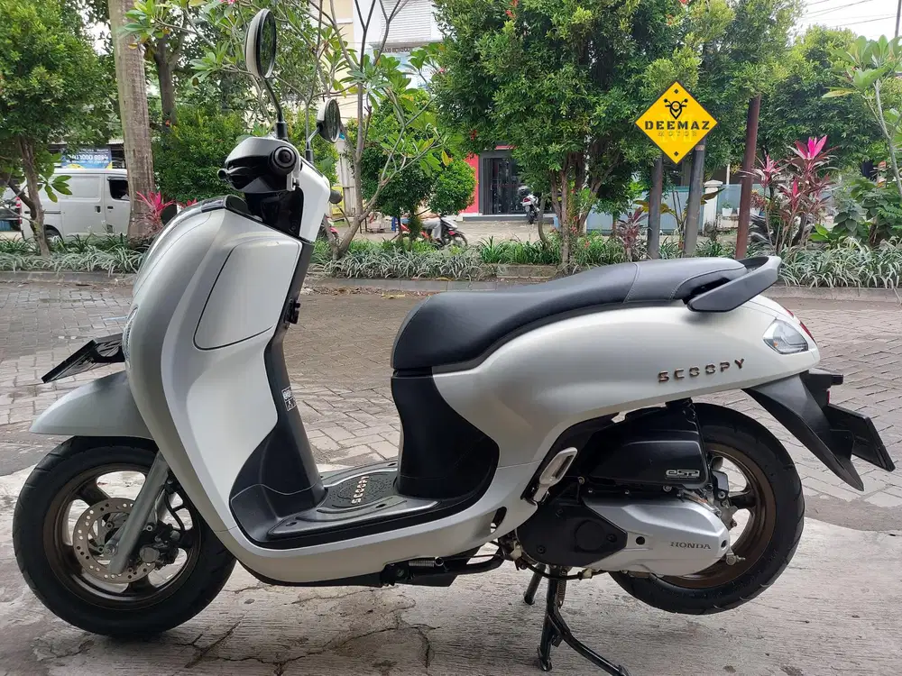 (DP 800)‼️ New Scoopy Prestige Keyless Putih 2024 Cash & Kredit