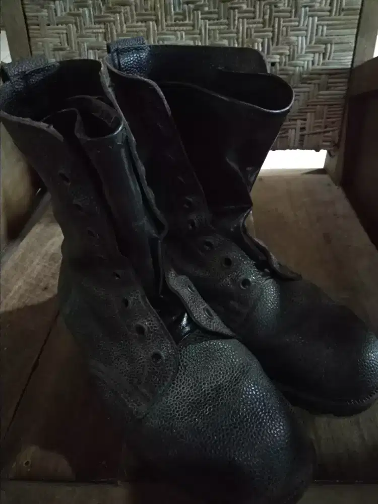 Sepatu PDL bekas Size 42 Second Original - Murah