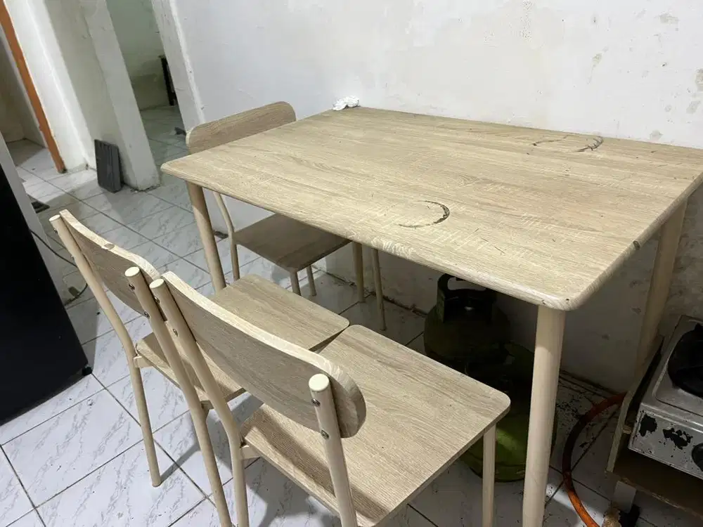 Jual meja makan selma