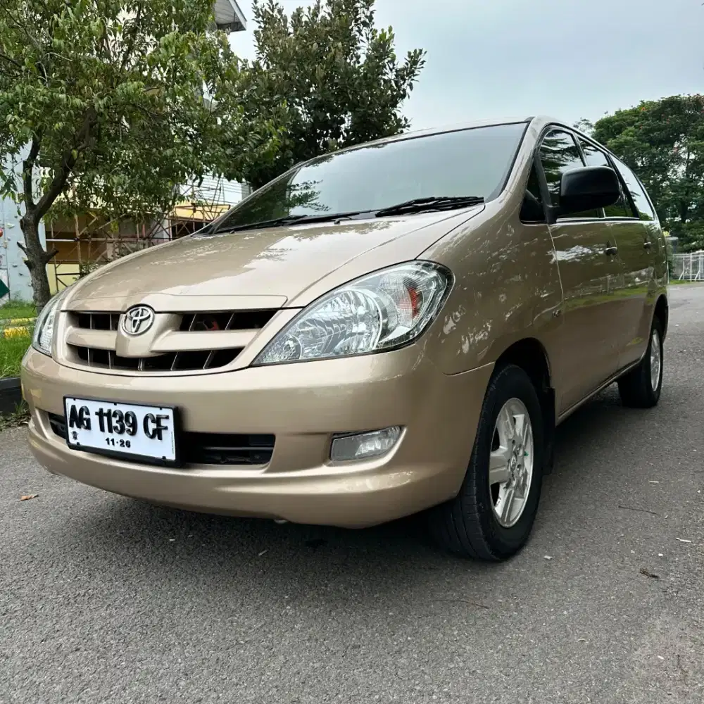 TOYOTA KIJANG INNOVA 2.5 G MT 2004