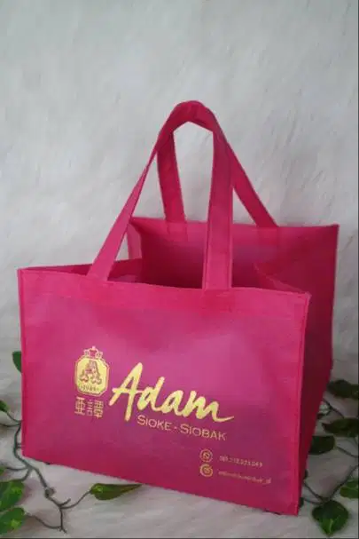 Penjahit Tas Kain Furing Spunbond