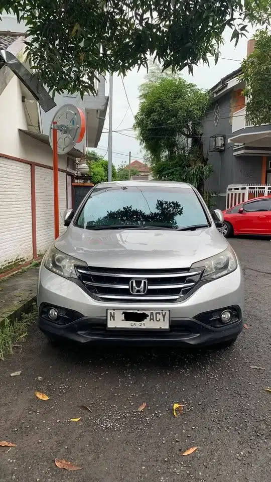 CR-V 2.4 Bensin AT km rendah silver