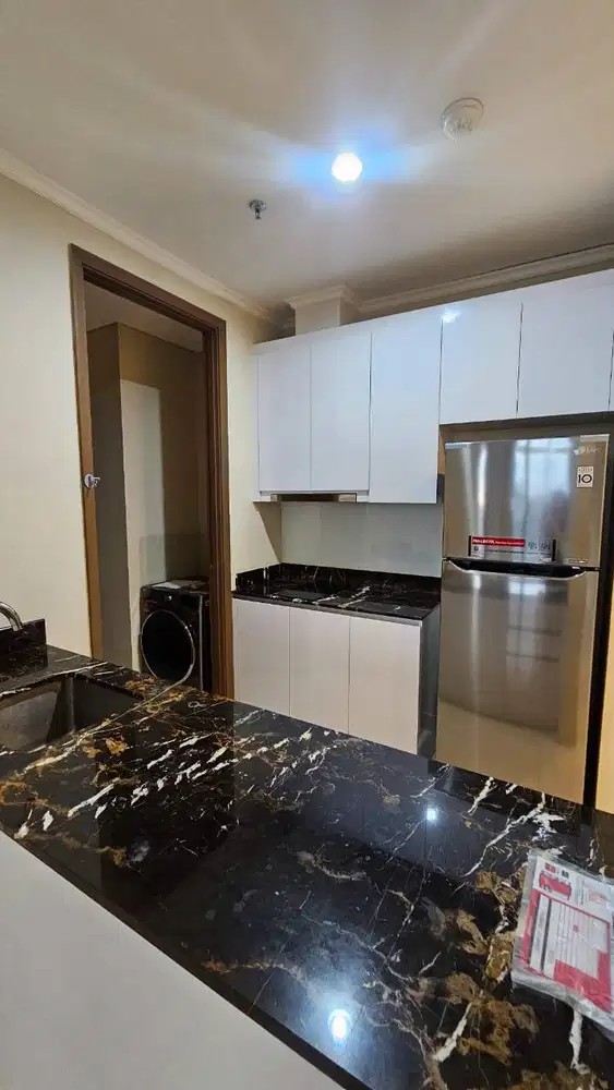 Disewakan Condo Taman Anggrek Residences 2+1 Bedrooms Semifurnish Pool