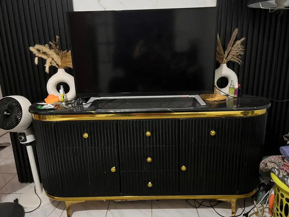 Jual Meja Tv elegan mewah panjang 160cm