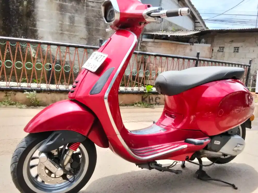 VESPA PIAGGIO SPRINT 150 TAHUN 2016  PAJAK HIDUP