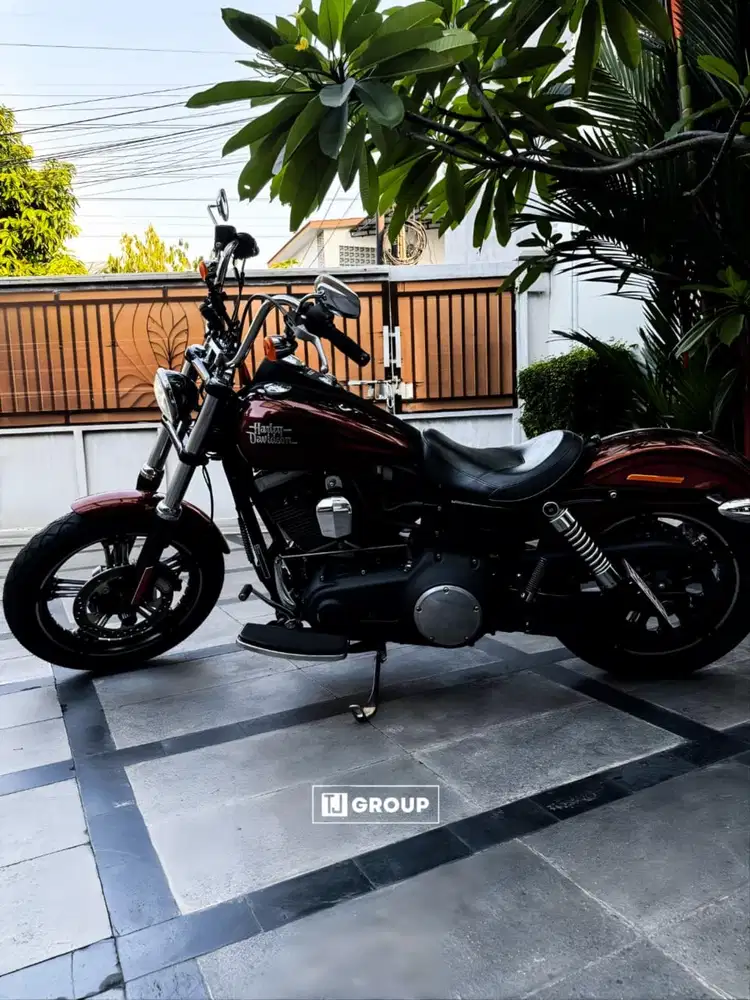 FOR SALE!! Harley Davidson FXDB 2013
