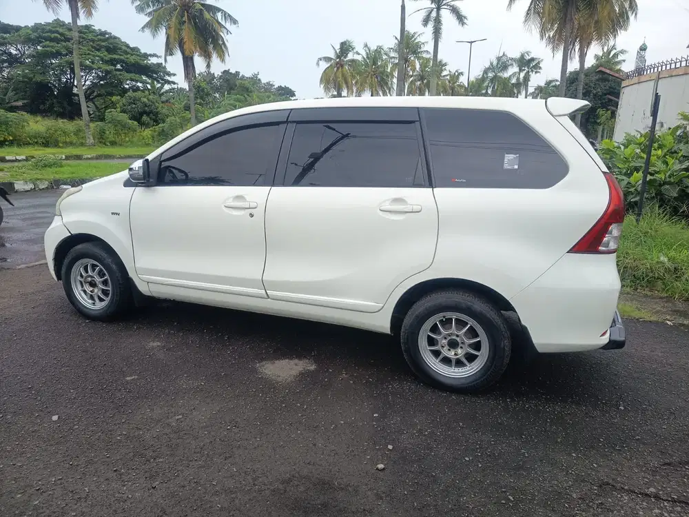 Toyota Avanza 2013 1,3G MANUAL PUTIH