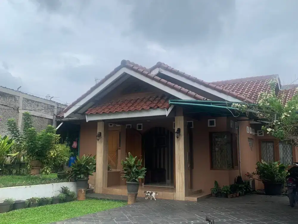 Rumah LT 900 SHM 8 Menit ke RS Sari Asih Ciputat Dibantu KPR J-43940