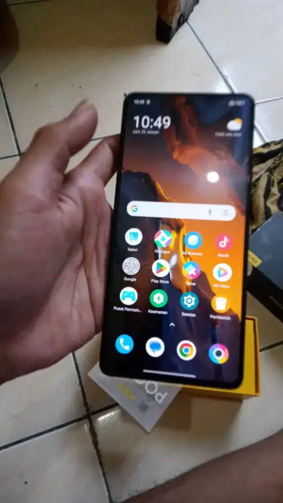 Jual cepat BU pocco F5 12/256 5G