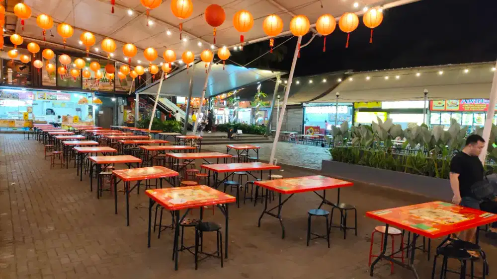 Dicari karyawan bantu jualan masakan